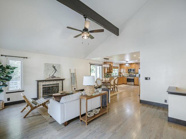 261 Dry Creek Road, Aptos CA: https://media.crmls.org/mediaz/4c2b5e5b-6cc1-41f8-9ffe-19002d15af8d.jpg