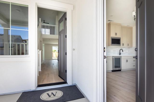 7371 Ailes Court, Gilroy CA: https://media.crmls.org/mediaz/4c2c22eb-ce98-4bf5-8738-a889499c88e2.jpg