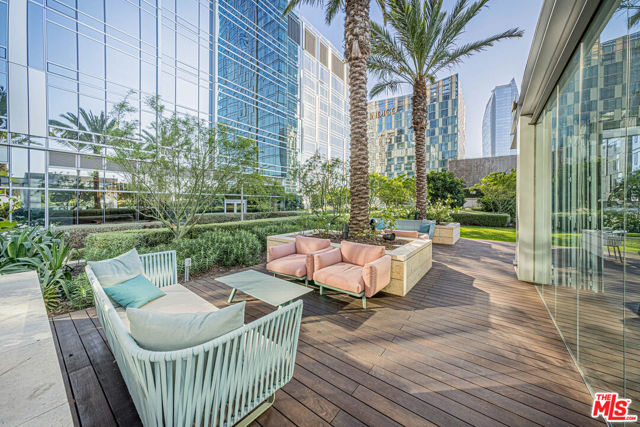 877 Francisco Street, Los Angeles CA: https://media.crmls.org/mediaz/4c2c7f13-3331-4dc8-8607-e9c87dca06ed.jpg