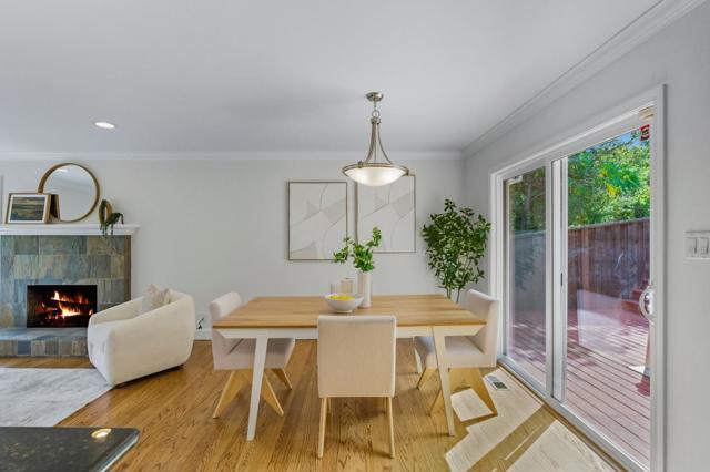 2315 Cheshire Way, Redwood City CA: https://media.crmls.org/mediaz/4c2f9130-65b5-4fd2-8869-2acfad03116f.jpg