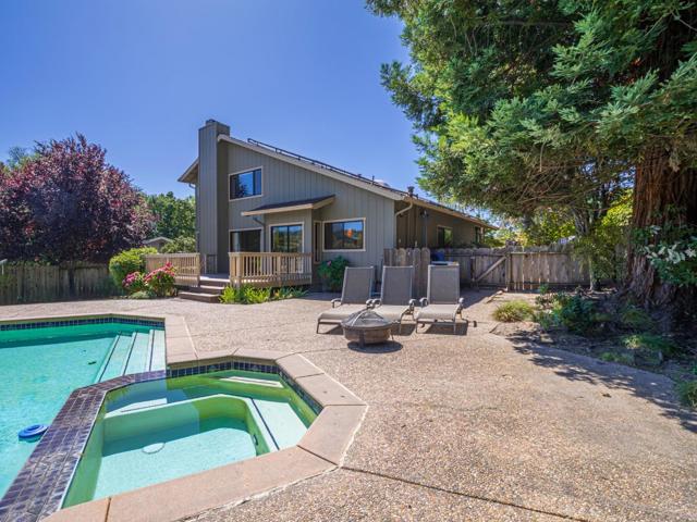 14 Sageland Court, Scotts Valley CA: https://media.crmls.org/mediaz/4c2ff46b-1c70-4481-a19c-7a86aedc28d7.jpg