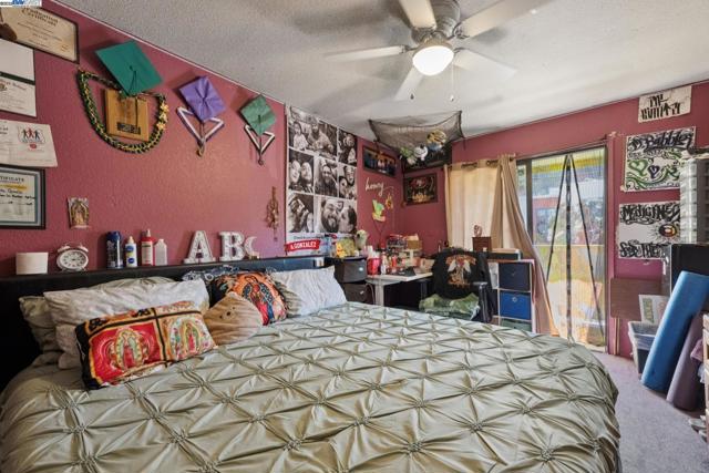 1018 Gilman Ave, San Francisco CA: https://media.crmls.org/mediaz/4c302d71-aa1f-42d4-9e1e-9bb95f68dfd9.jpg