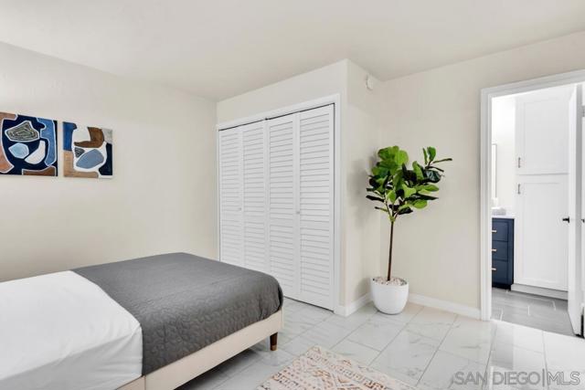 2600 Torrey Pines Rd, La Jolla CA: https://media.crmls.org/mediaz/4c303f3d-9476-44dc-9077-8ad1089d1a48.jpg