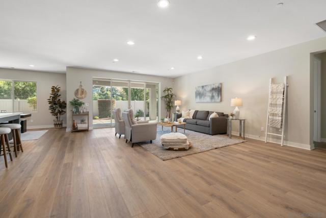 1525 Manzanita Hollows, Vista CA: https://media.crmls.org/mediaz/4c306ea3-09f9-4d38-835f-15a0c8d360c6.jpg