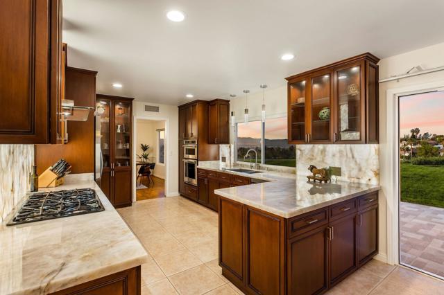 4400 Chaumont Road, Woodland Hills CA: https://media.crmls.org/mediaz/4c307c05-1a70-42b3-b9d1-1367e2c9f19e.jpg