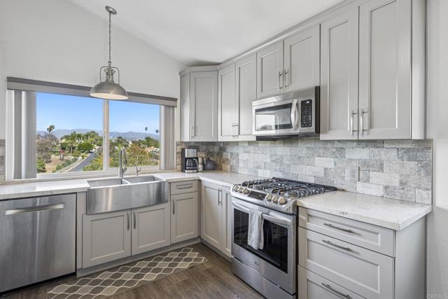 Detail Gallery Image 19 of 53 For 3016 Alta Vista Dr, Fallbrook,  CA 92028 - 3 Beds | 3/1 Baths