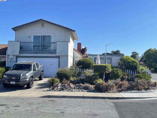 33196 Lake Champlain St, Fremont CA: https://media.crmls.org/mediaz/4c310541-6a33-4066-8612-a84a0575c6cd.jpg