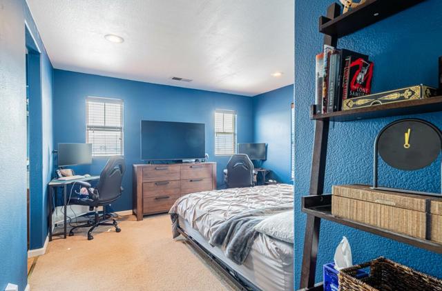 271 Azalea Place, Soledad CA: https://media.crmls.org/mediaz/4c311a63-4c8e-4d96-b967-d9b5fd126748.jpg