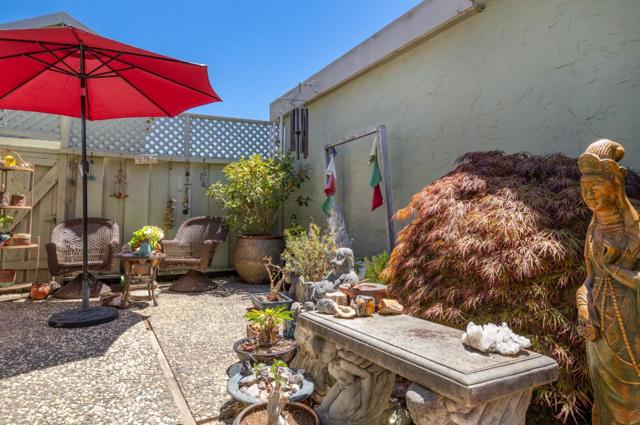 176 Crestview Court, Watsonville CA: https://media.crmls.org/mediaz/4c320a94-71f6-4f7a-b990-dbed6634fbc7.jpg