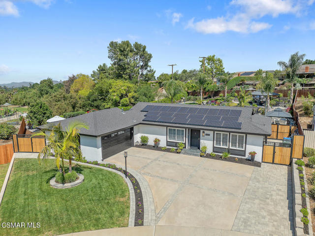 1233 Calle Olmo, Thousand Oaks CA: https://media.crmls.org/mediaz/4c338513-40ac-4773-885a-1251fc1d804d.jpg