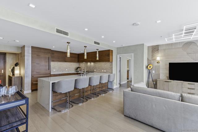 888 W E Street, San Diego CA: https://media.crmls.org/mediaz/4c339af4-1329-464d-a27e-4b74585e84c6.jpg
