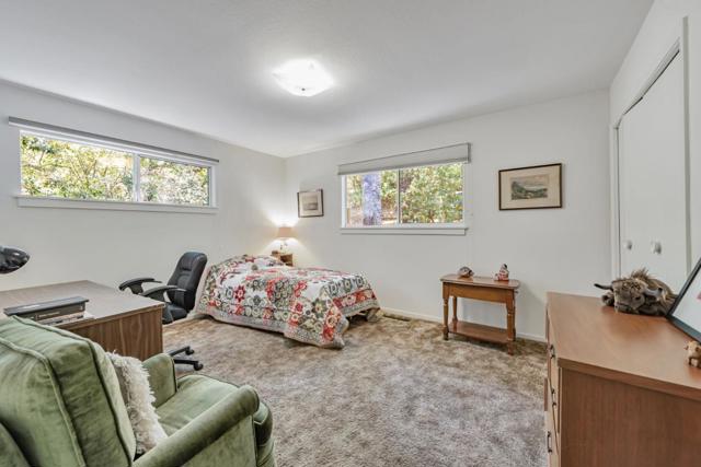495 Summit Springs Road, Woodside CA: https://media.crmls.org/mediaz/4c3431f6-887a-4f44-84dd-45924d5df171.jpg