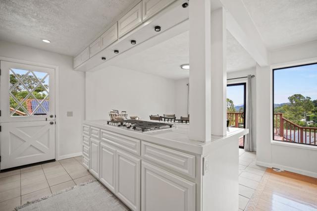 25 Linda Vista Drive, Monterey CA: https://media.crmls.org/mediaz/4c370d41-fe5e-4d1a-b4c4-d2772775a0ad.jpg