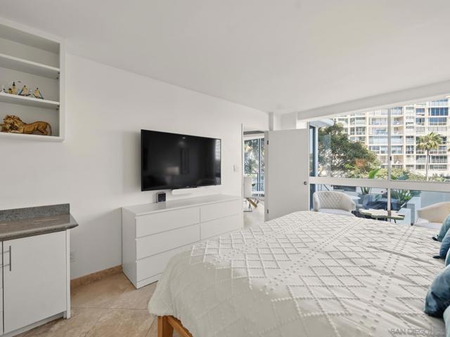 Image 23 of 69 For 1760 Avenida Del Mundo  #101 & #11