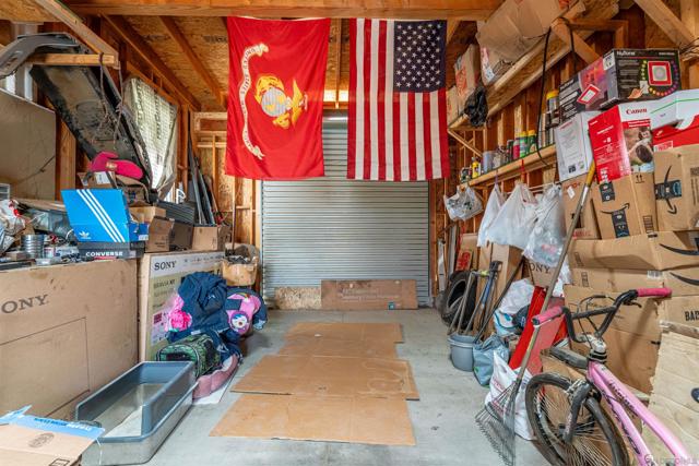 28587 Goetz Rd, Canyon Lake CA: https://media.crmls.org/mediaz/4c38df49-4f98-4007-ab65-4270db833908.jpg