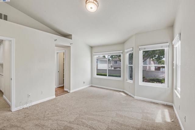 1205 Amber Court, San Leandro CA: https://media.crmls.org/mediaz/4c39a46b-58b4-4b8a-88b4-f82f7ef966ee.jpg