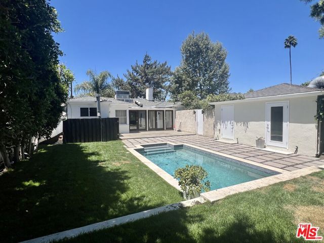 3964 Goodland Place, Studio City CA: https://media.crmls.org/mediaz/4c39c709-a4ba-43ab-aa17-107fd51bbdcc.jpg