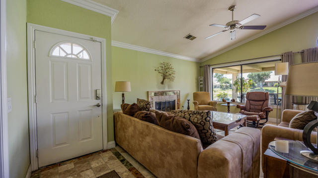 76895 Morocco Road, Palm Desert CA: https://media.crmls.org/mediaz/4c3ab541-ea7c-4181-9b4e-e78d71fd35cd.jpg