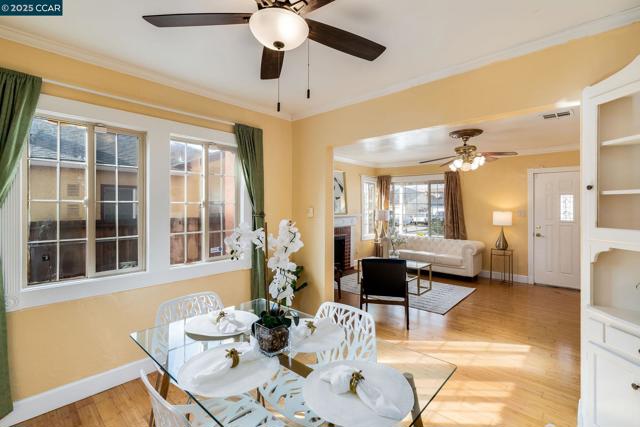 66 Murdock St, Richmond CA: https://media.crmls.org/mediaz/4c3ad9ad-aed0-4bda-baf0-dddd0ca8eaf3.jpg