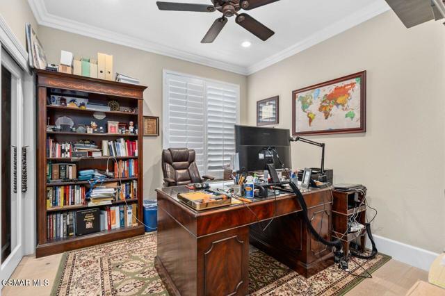 2427 Springbrook Street, Thousand Oaks CA: https://media.crmls.org/mediaz/4c3aefcc-69d2-4b62-99b2-fb601072f45d.jpg