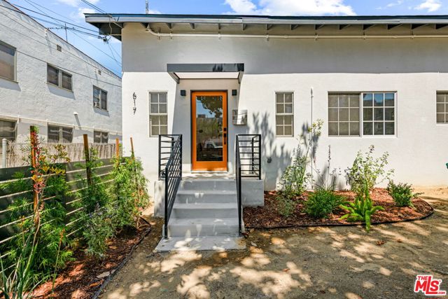 617 Micheltorena Street, Los Angeles CA: https://media.crmls.org/mediaz/4c3bc271-6787-4dba-a09e-d36904899a90.jpg
