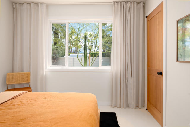 1022 E Mesquite Avenue, Palm Springs CA: https://media.crmls.org/mediaz/4c3c1270-0d48-4eea-b443-3e82917ba18a.jpg
