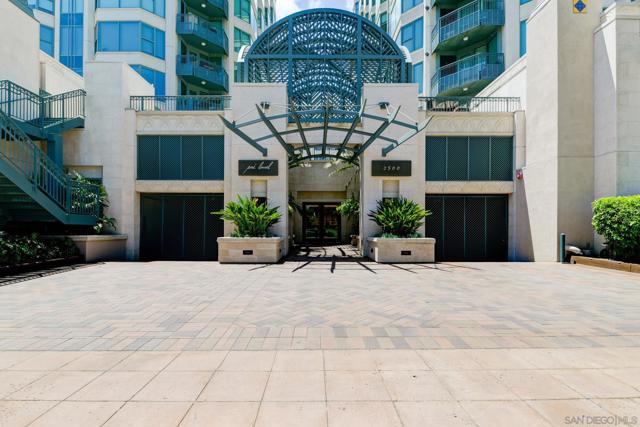2500 6Th Ave, San Diego CA: https://media.crmls.org/mediaz/4c3d1c94-94a3-4d43-94fa-84820be844b3.jpg