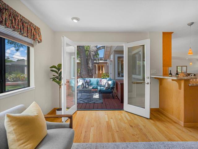 10623 Glenview Avenue, Cupertino CA: https://media.crmls.org/mediaz/4c3d5097-c6c1-422b-94fe-608ad24e8674.jpg