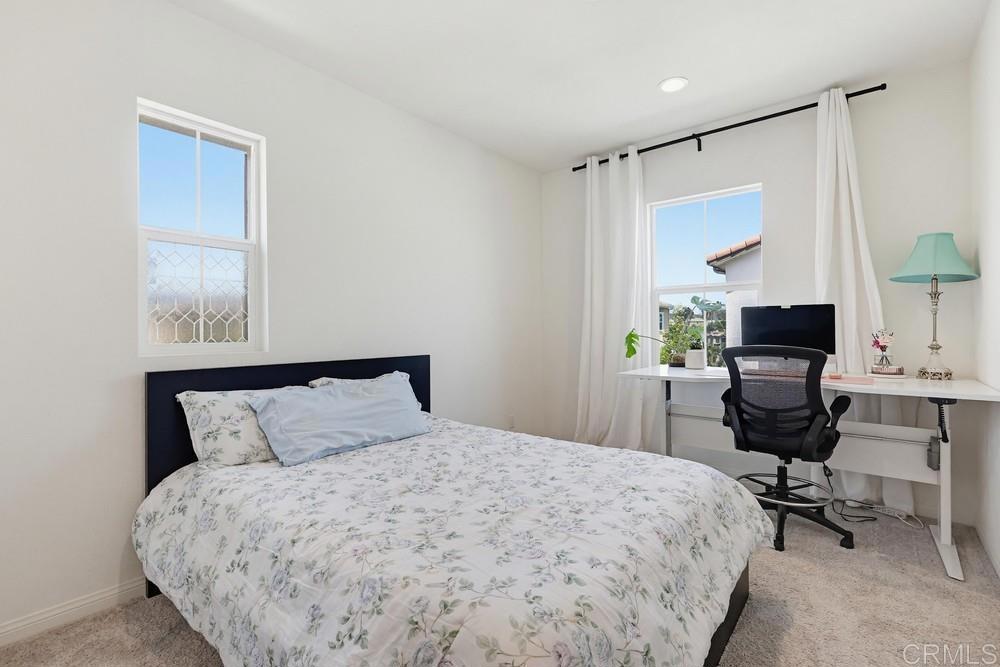 https://media.crmls.org/mediaz/4c3d6610-3b9a-4b30-8585-c10d9ecfd95c.jpg?preset=X-Large