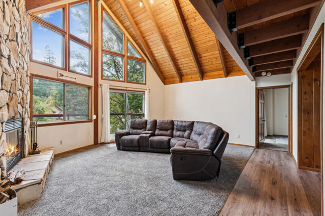 27157 Peninsula Drive, Lake Arrowhead, CA 92352
