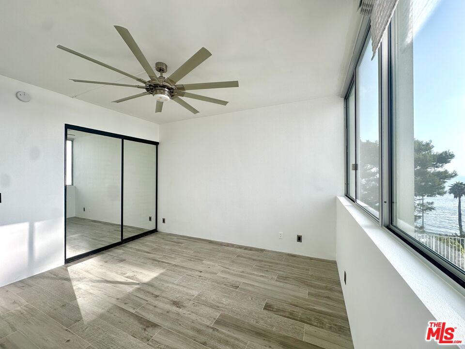 MLS #25604263 image #16