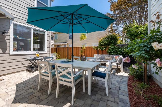 410 Krystallos Lane, Redwood City CA: https://media.crmls.org/mediaz/4c3ffe74-23e1-44b1-b53c-698e724e3a8c.jpg