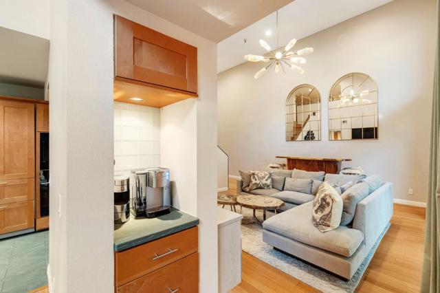 420 Esplanade, Redondo Beach, California 90277, 2 Bedrooms Bedrooms, ,2 BathroomsBathrooms,Residential,For Sale,Esplanade,ML82036336