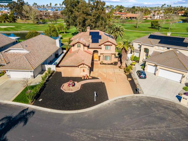 5541 Lanai Court, Discovery Bay CA: https://media.crmls.org/mediaz/4c4115c0-9bd3-4d3f-8520-560743de41a6.jpg