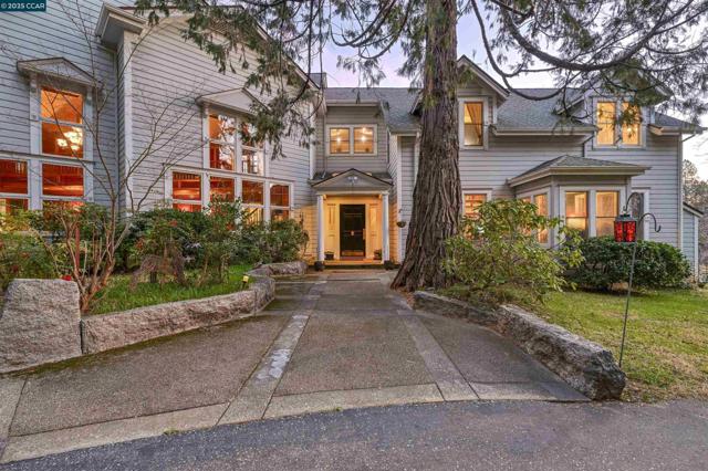 11417 Red Dog Rd, Nevada City CA: https://media.crmls.org/mediaz/4c4184df-458d-4f91-a9b4-548a3a0fb811.jpg