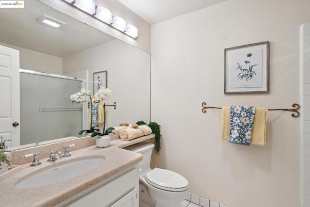 5 Harwich Walk, Pleasant Hill CA: https://media.crmls.org/mediaz/4c418d45-afc2-4c47-b6e7-5e4e94950ebc.jpg