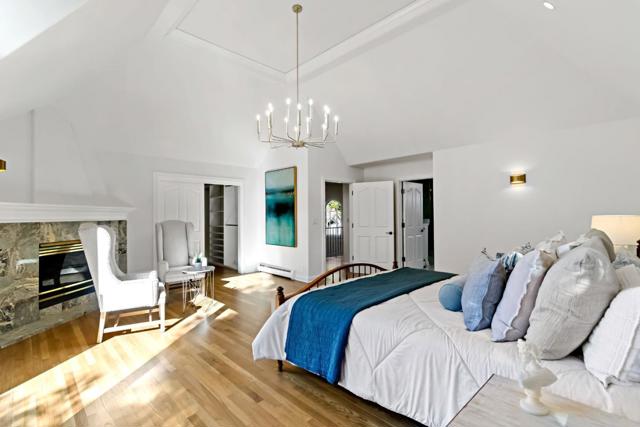 136 Finger Avenue, Redwood City CA: https://media.crmls.org/mediaz/4c41a721-e3cb-48be-b67f-bc0238e50ba0.jpg
