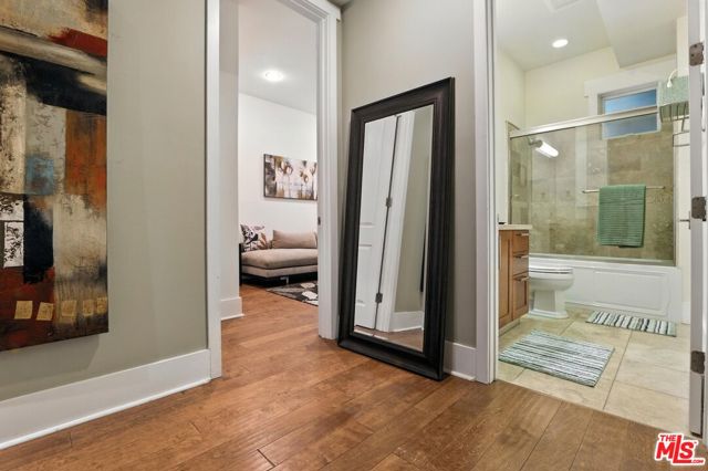 2020 Holly Drive, Los Angeles CA: https://media.crmls.org/mediaz/4c43636f-4a5f-4082-bfa9-f61d953b7607.jpg