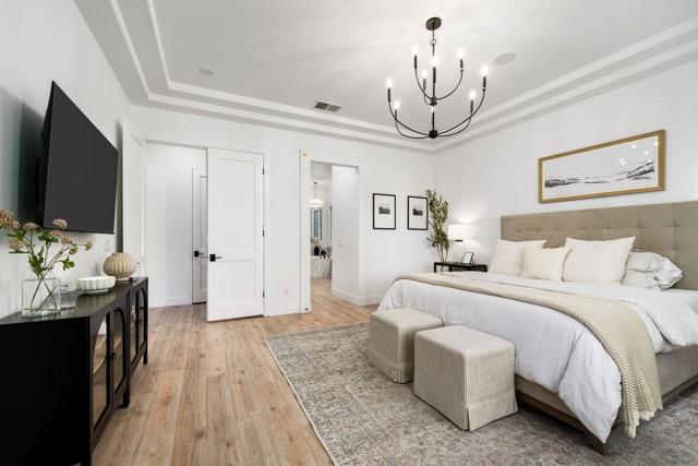 33 Calle La Reina, Rancho Mirage CA: https://media.crmls.org/mediaz/4c43aad8-d29b-4b8e-a4cf-ade34f69e428.jpg