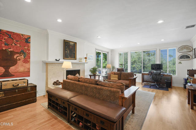 630 S Orange Grove Boulevard, Pasadena CA: https://media.crmls.org/mediaz/4c43eb94-9dcf-4aa6-ab76-bbaae629cfc5.jpg