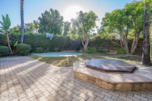 637 Brademas Court, Simi Valley CA: https://media.crmls.org/mediaz/4c447402-b3df-4814-870f-3d946c20f356.jpg