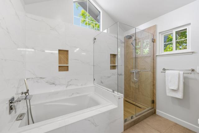 800 Fountain Park Lane, Mountain View CA: https://media.crmls.org/mediaz/4c451e75-78c4-4ba2-a1ea-18e0bbfe1575.jpg