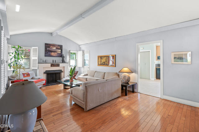2740 Auburn Street, Los Angeles CA: https://media.crmls.org/mediaz/4c453dae-a1f5-44d4-bf95-a692d64f9eee.jpg