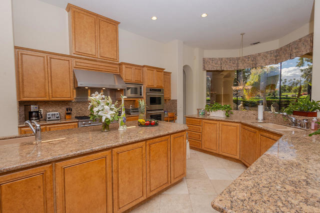 38111 Tandika N Trail, Palm Desert CA: https://media.crmls.org/mediaz/4c4690e6-90da-449a-b777-4f8ee6212ebd.jpg