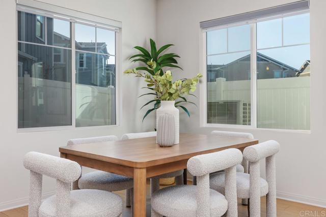 Detail Gallery Image 7 of 40 For 1505 Wingwood Ln, Vista,  CA 92083 - 3 Beds | 2/1 Baths