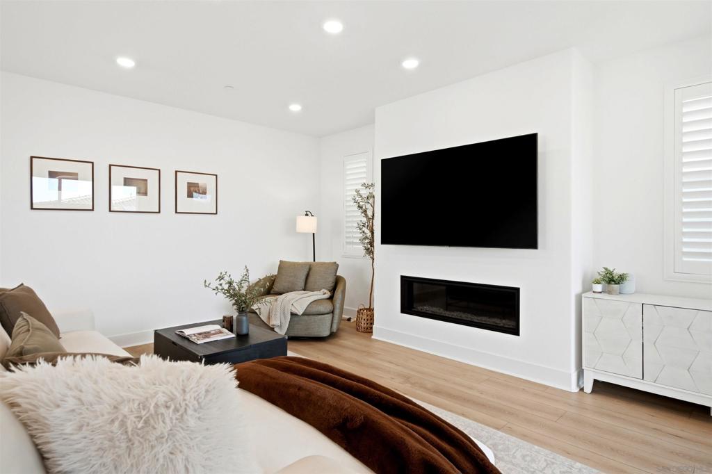 15632 Rennyson Way - photo 10