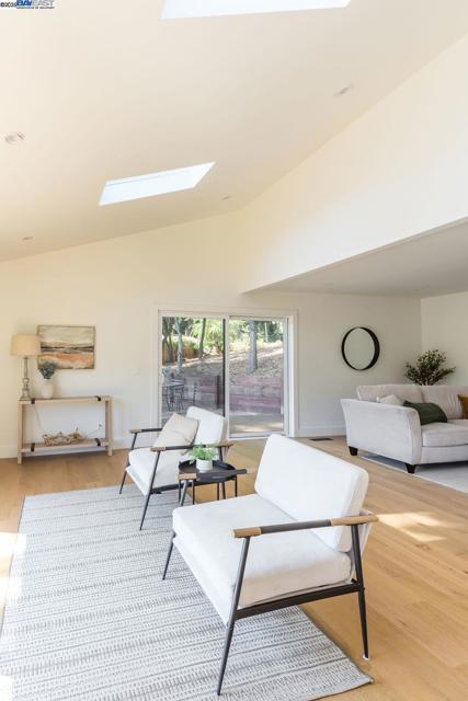 620 Manzanita Ave, Boulder Creek CA: https://media.crmls.org/mediaz/4c476c33-a926-4203-8294-f4330d8e976d.jpg