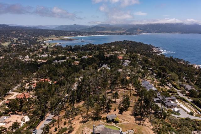 1272 Portola Road, Pebble Beach CA: https://media.crmls.org/mediaz/4c478e00-f88a-415a-80d3-38fc23159a96.jpg