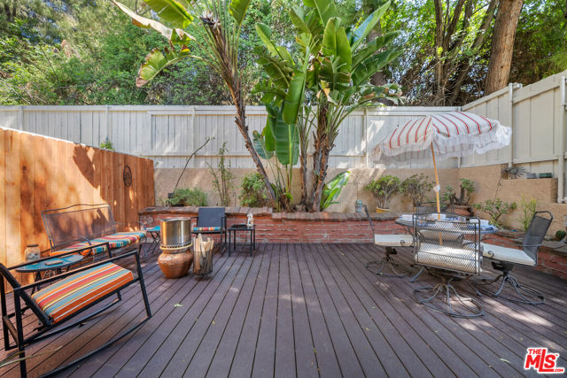 712 Vallejo Villas, Los Angeles CA: https://media.crmls.org/mediaz/4c488324-11c6-43f5-8a20-dbb3a0016906.jpg
