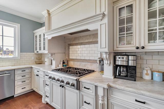 121 Carnoustie Drive, Half Moon Bay CA: https://media.crmls.org/mediaz/4c4ab947-3555-4f42-8387-d140491aa6da.jpg